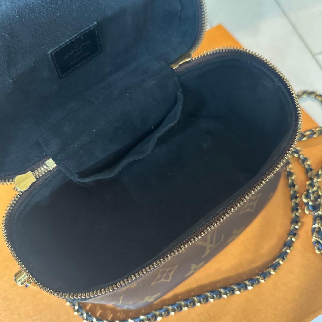【セール中】チェーン付き‼️Louis Vuitton ヴァニティバッグ