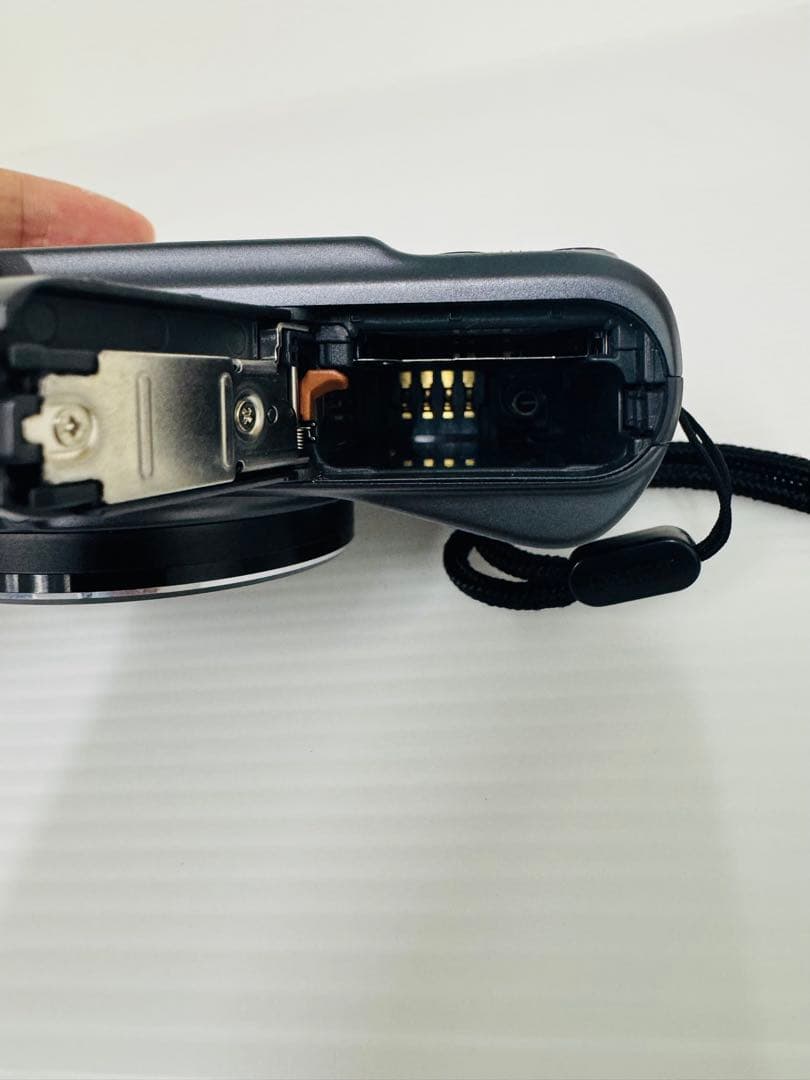 【極美品】 キヤノン Canon Powershot SX720 HS コンデジ