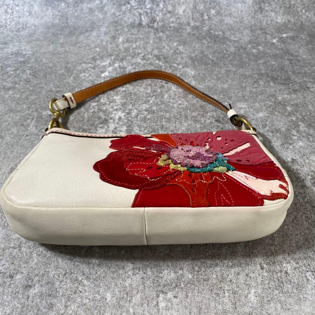 COACH コーチ フラワーモチーフ 刺繍 ハンドバッグ　アクセサリーポーチ