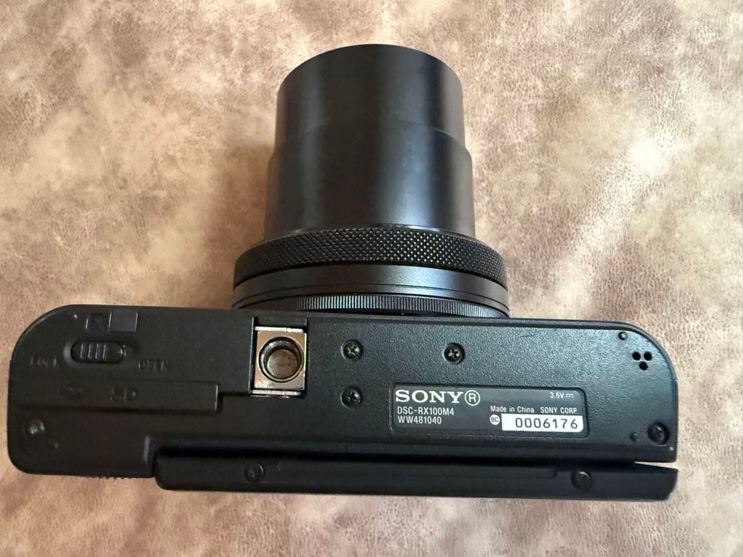 SONY　Cyber-shot　RX100M4