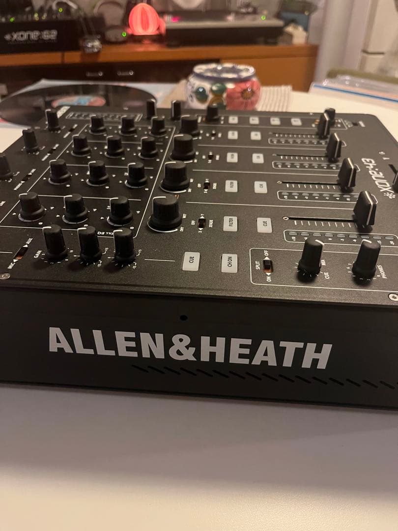 Allen & Heath xone:43 DJミキサー