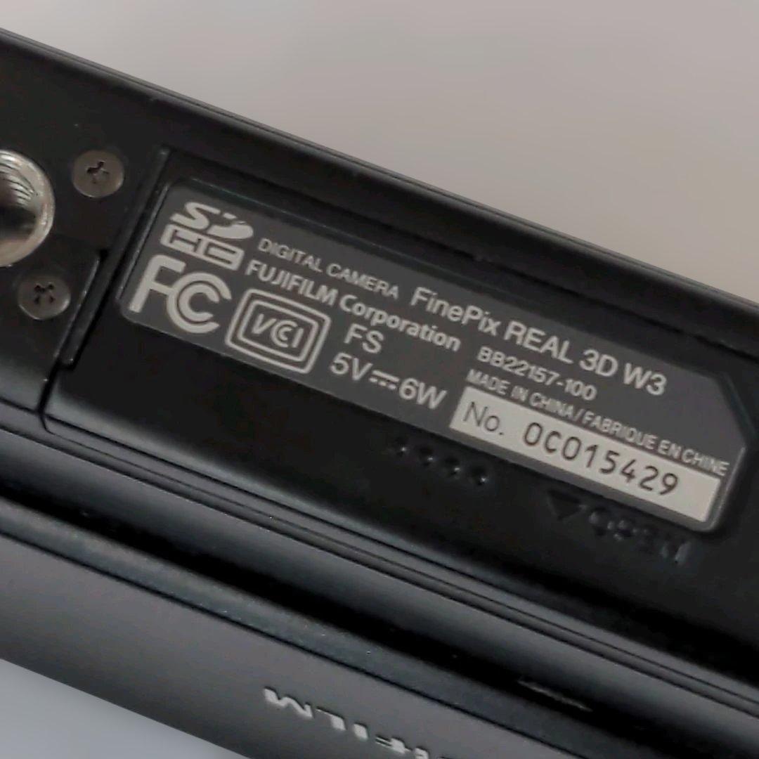 富士フイルム FinePix REAL 3D デジカメ W3‪【ジャンク】♡F1