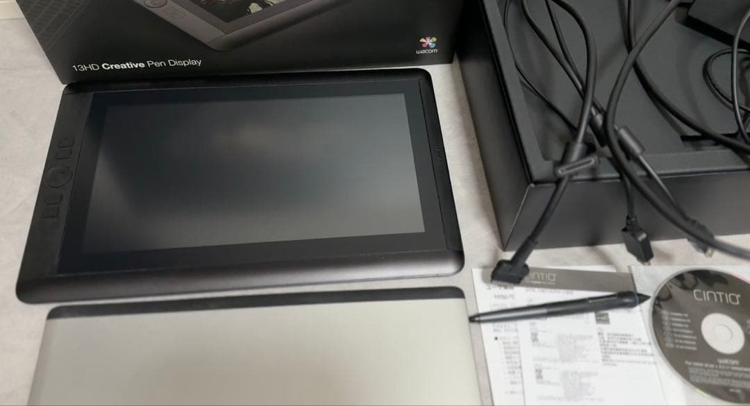 Wacom Cintiq 13HD DTK-1300/K0 液晶ペンタブレット