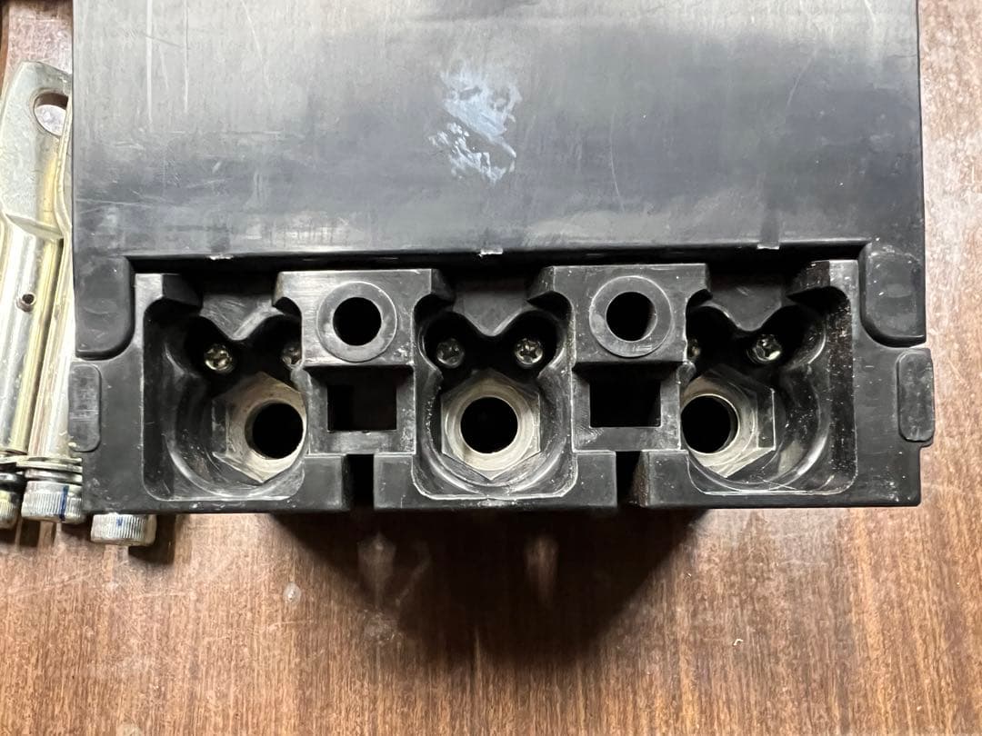 日東 漏電ブレーカー 400A