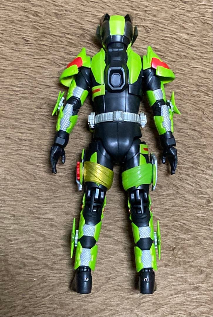 S.H.Figuarts 仮面ライダータイクーン　フィーバーニンジャ