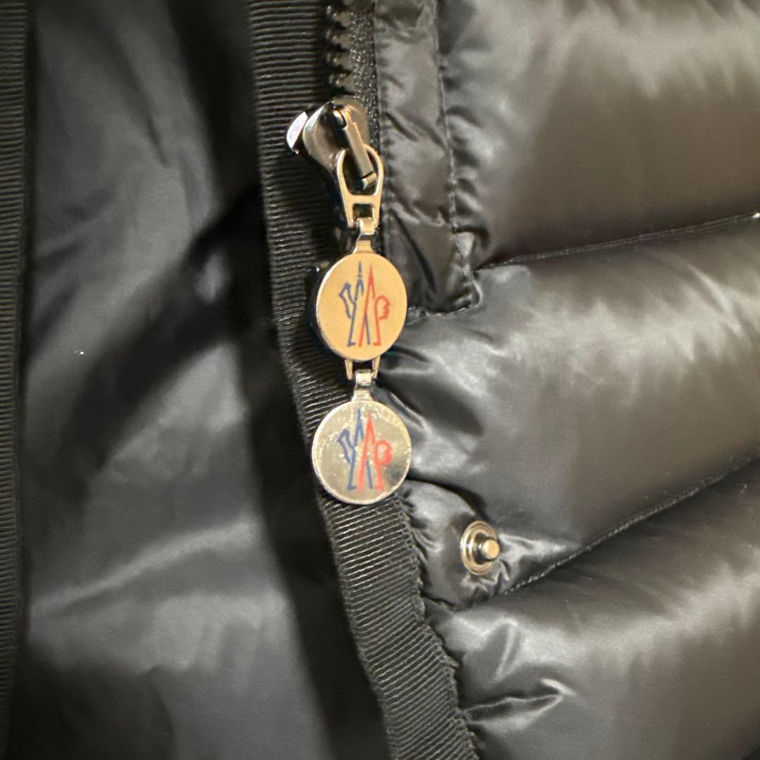 美品 MONCLER モンクレール HERMINE ブラック ダウンジャケット