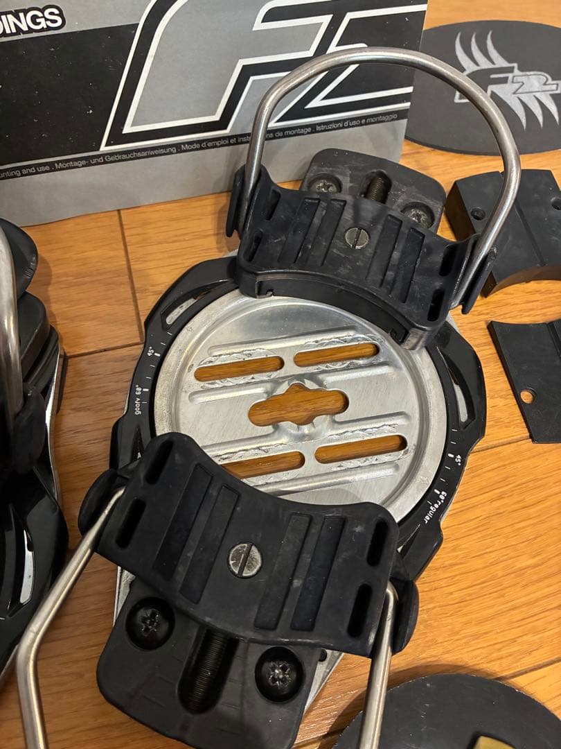 呼*子様 F2 Race Titanium アルペン用プレートビンディング　Mサ