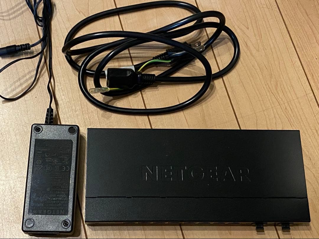 NETGEAR S350スイッチングハブ PoE 8ポートGS310TP