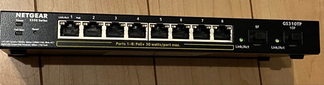 NETGEAR S350スイッチングハブ PoE 8ポートGS310TP