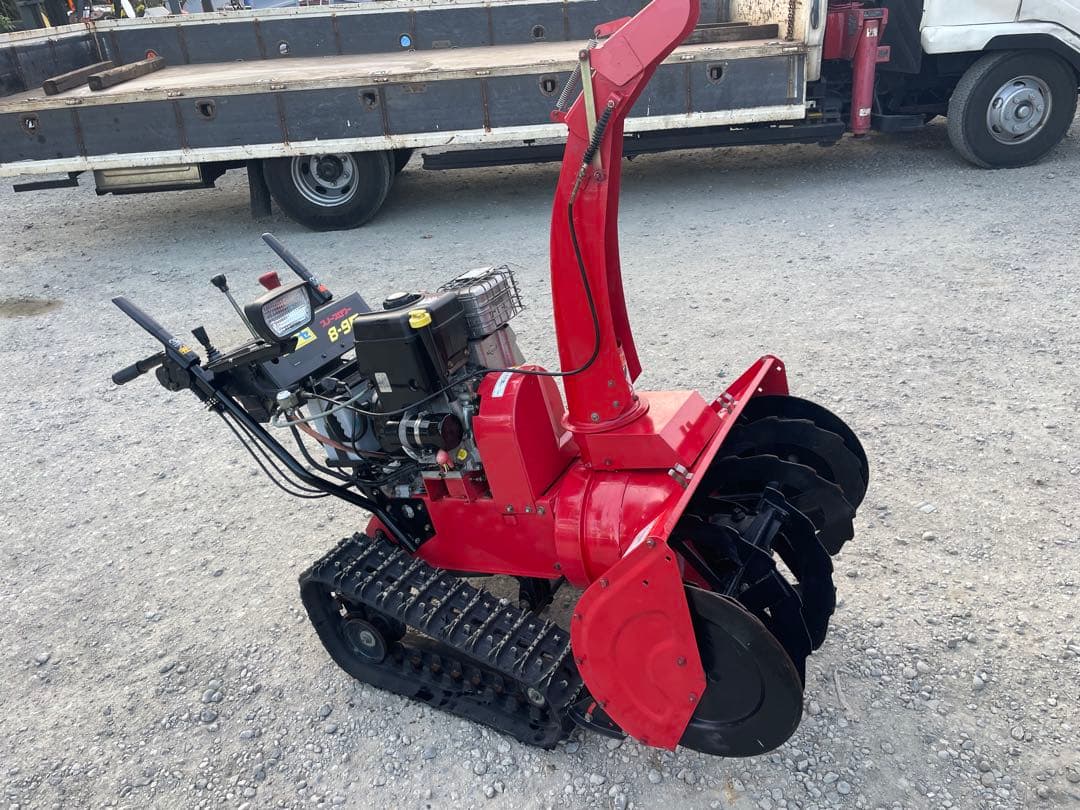 SSS先生にご購入いただきました。 ヤナセ除雪機　8-9G　　中古品