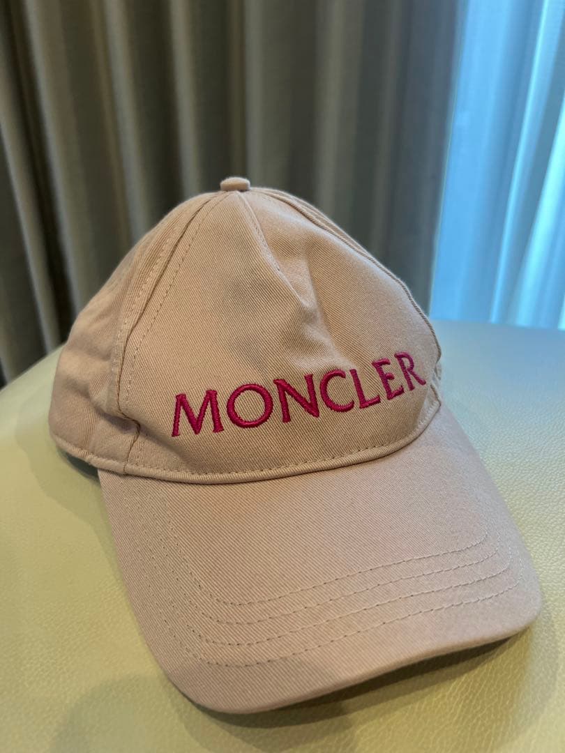 MONCLER ピンクキャップyuyuka