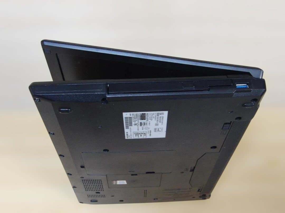 ノートPC 富士通 A748/TX i3-8130U 8GB