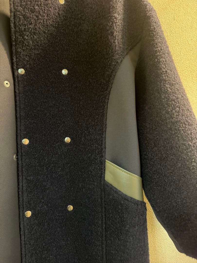 ❗️今だけ値下げ❗️ロジェの軽量ノーカラーダブル前コート／ネイビー