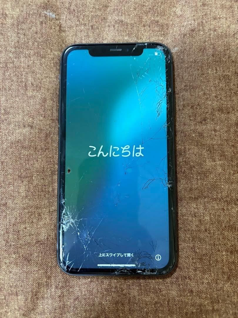Apple iPhone 11 ブラック本体　ジャンク品