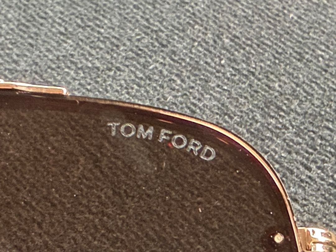 tom ford TF1071 ゴールドフレーム サングラス　ブラウン茶色