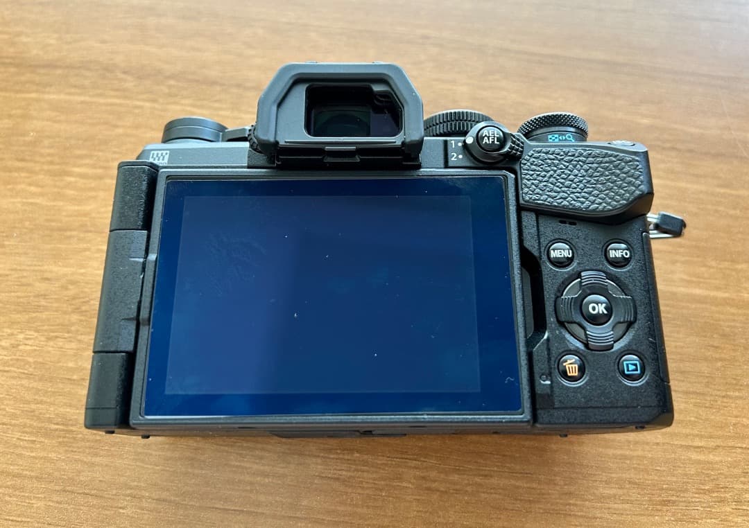 OM System OM-5 本体 Black