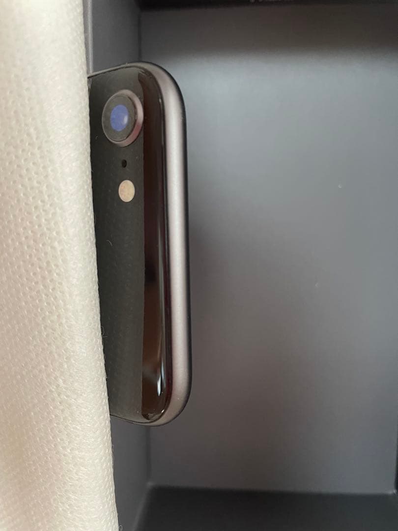 Apple iPhone 8 スペースグレー　64G