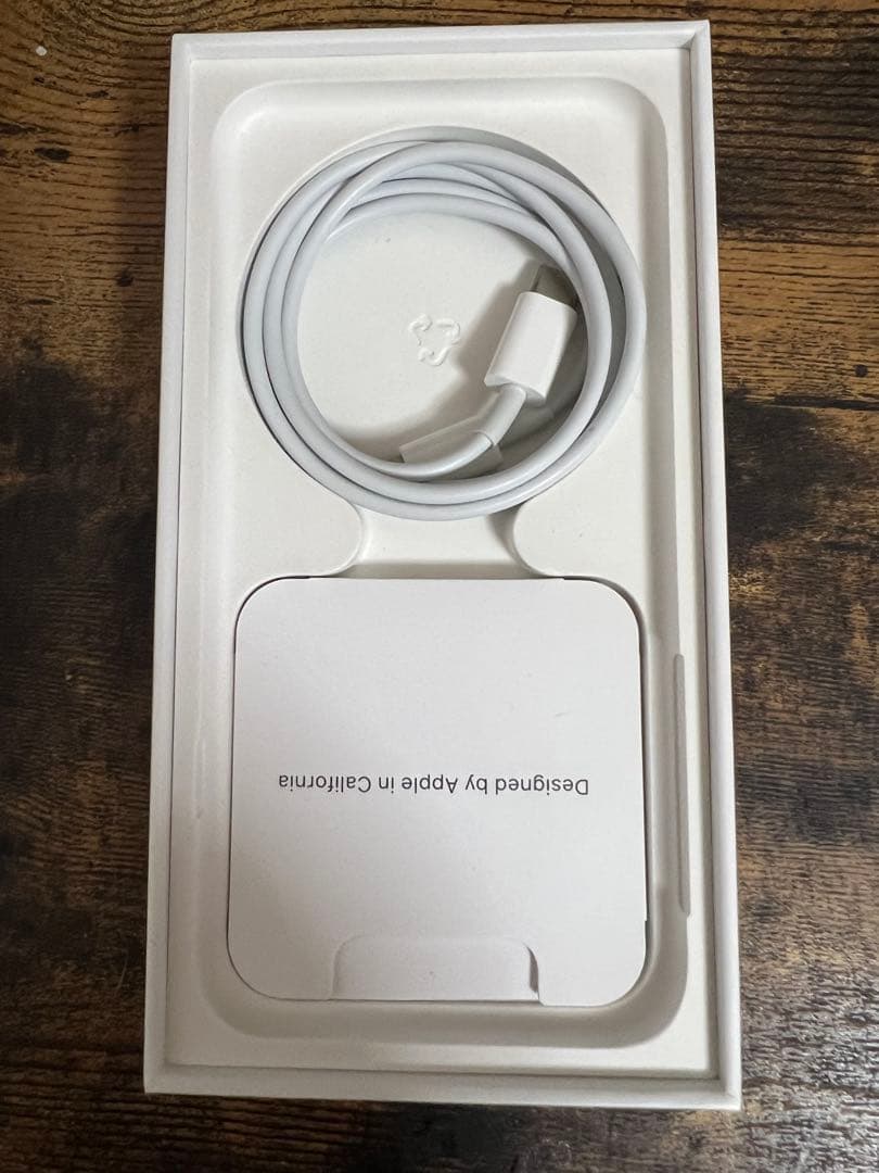 Apple iPhone SE 第二世代 (赤)