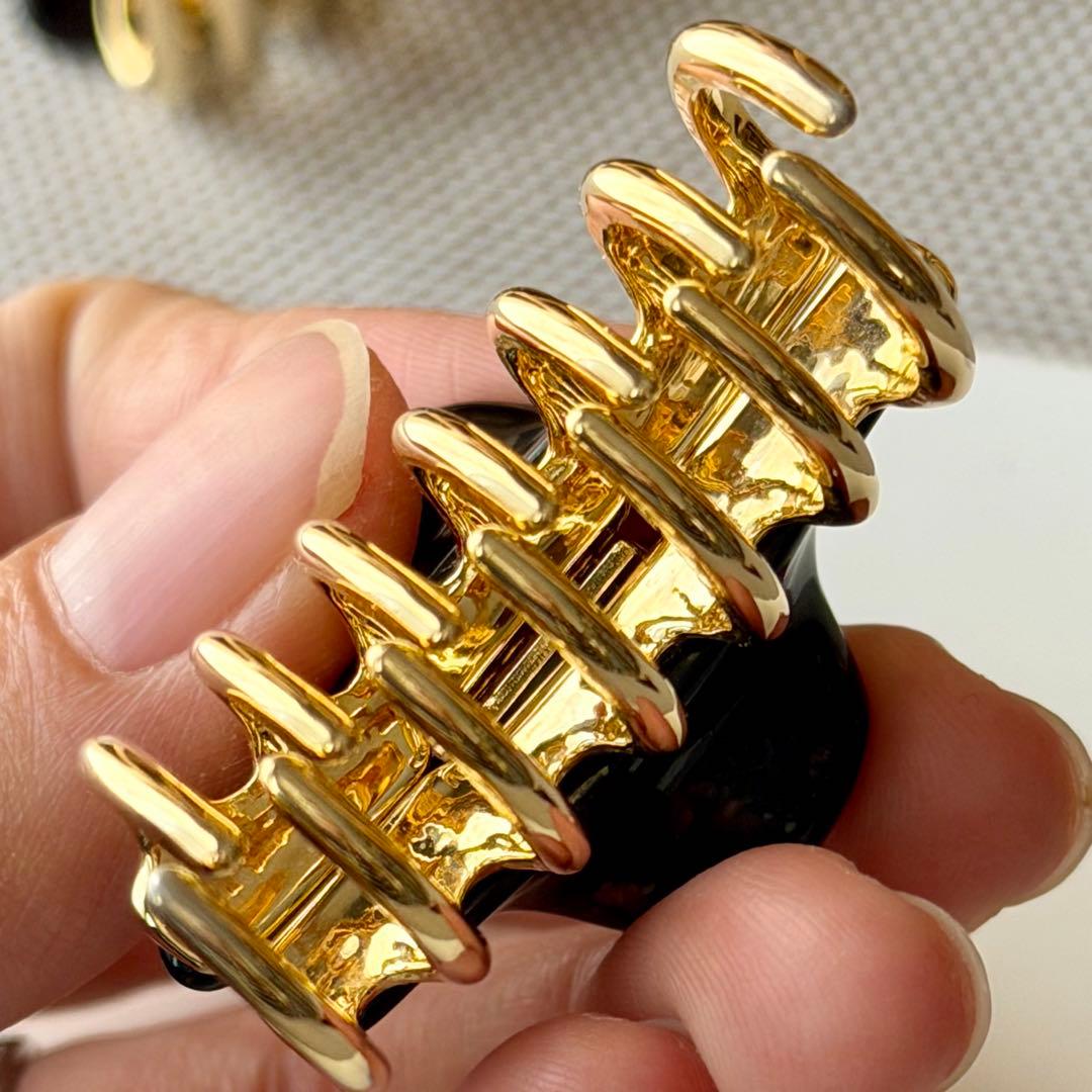 【美品】ほぼ未使用　acca ヘアクリップ 2個セット