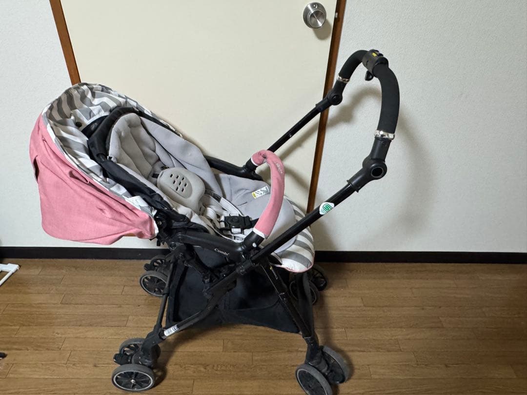 Combi ベビーカー グレー ピンク ストライプ3.18日迄値下げ