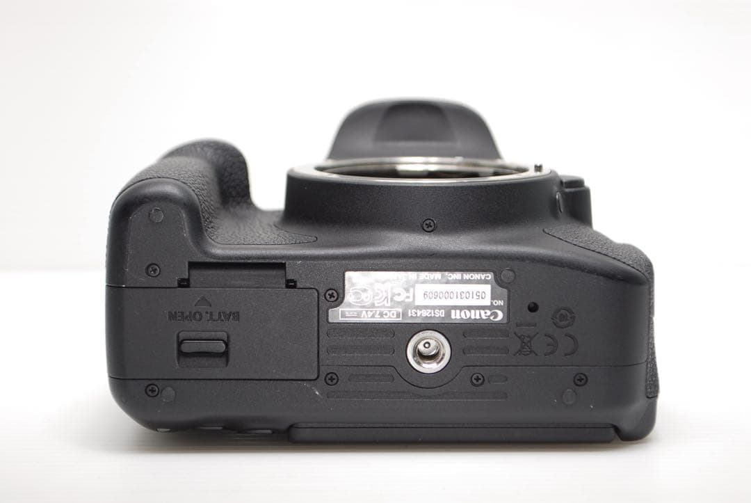 ❤️タッチ画面に動画撮影可能❤️Canon kiss X7iシングルレンズセット