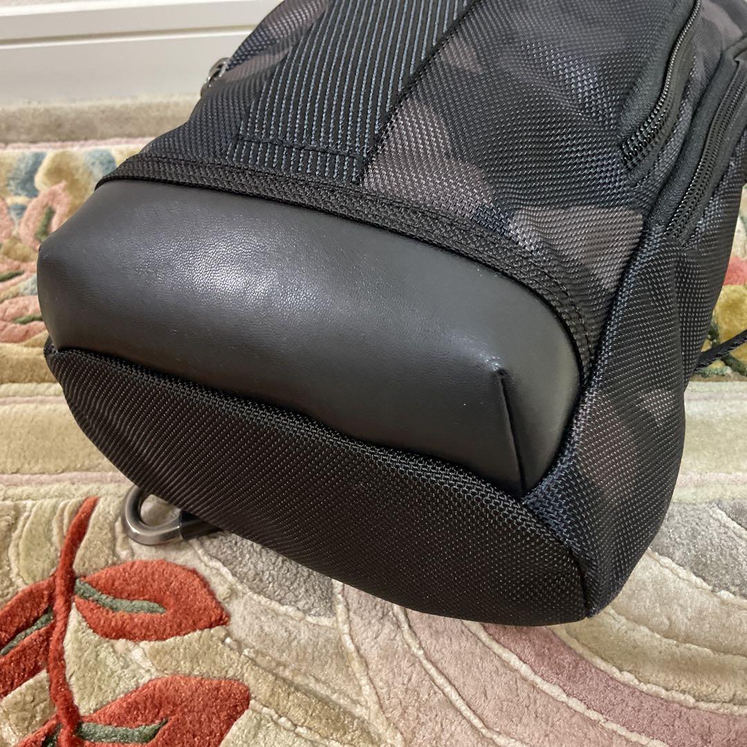 まっさん様TUMI カモフラージュ ボディバッグ