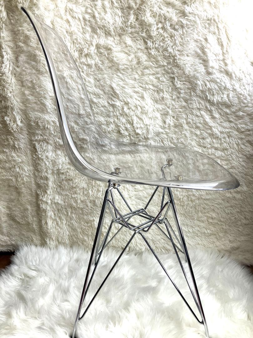 透明　アクリル製　ミッドセンチュリーデザイン　　チェア　椅子　脚クローム　モダン
