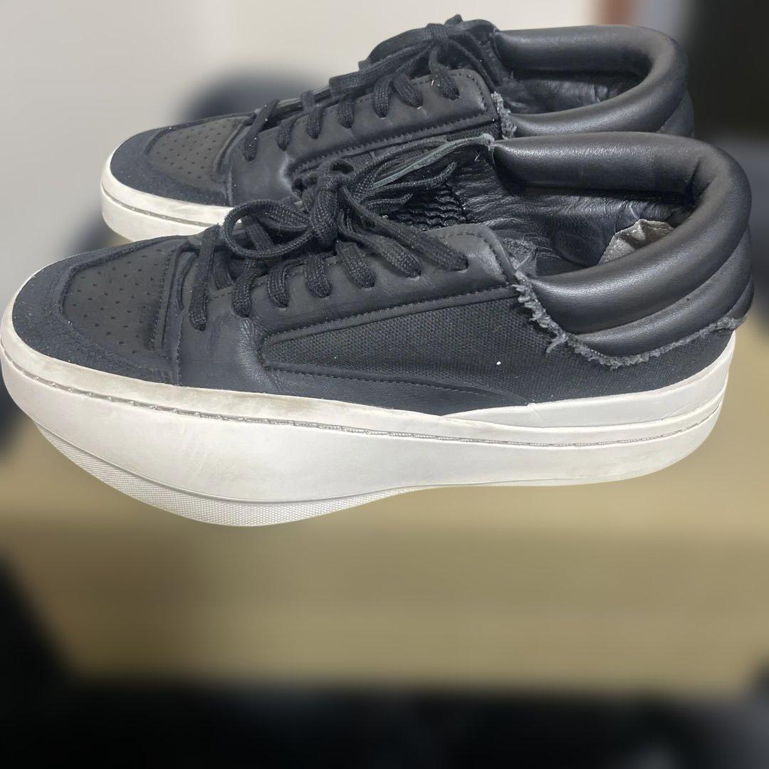 センテニアルロー