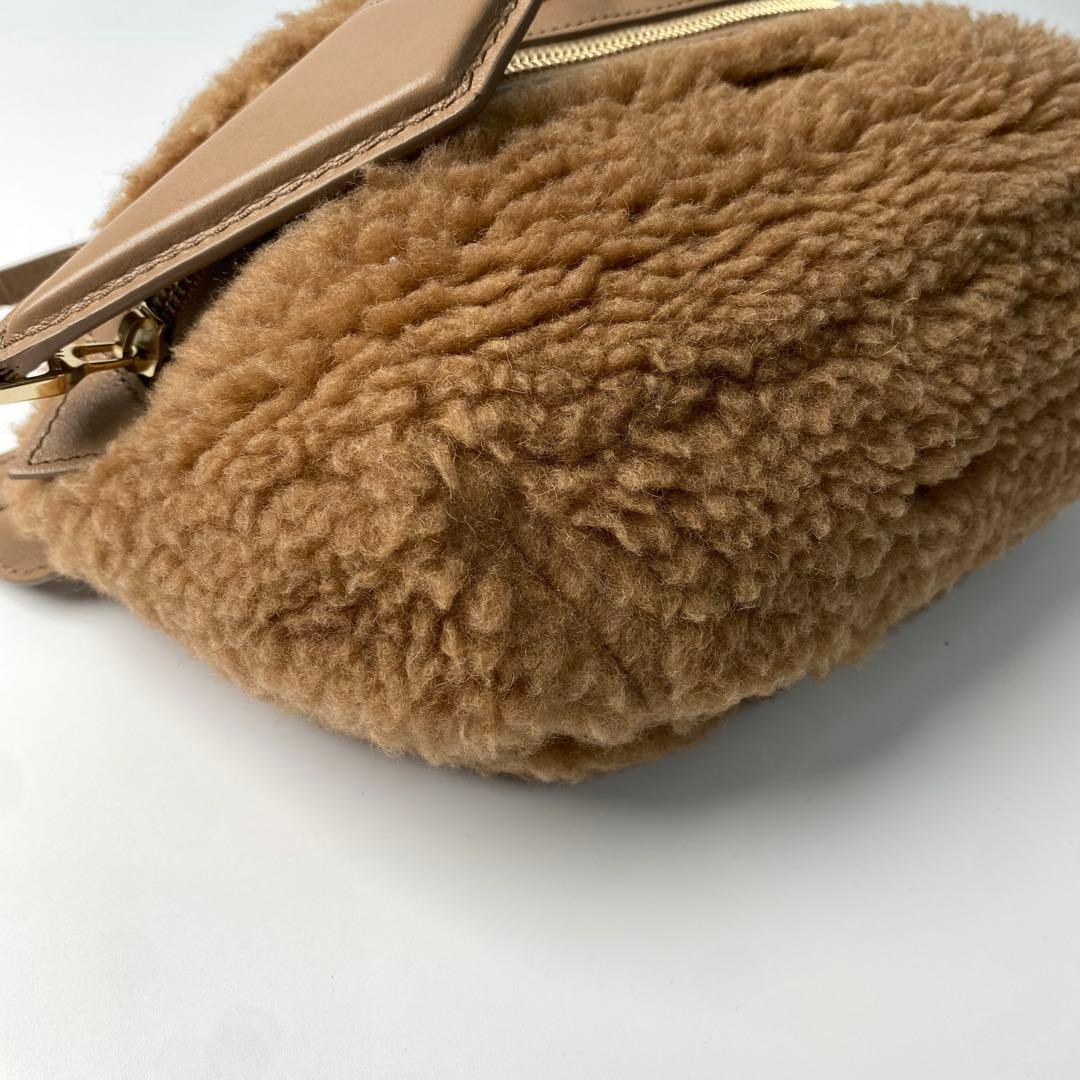 マックスマーラ MaxMara テディベア ボア ボディバッグ ウエストポーチ.