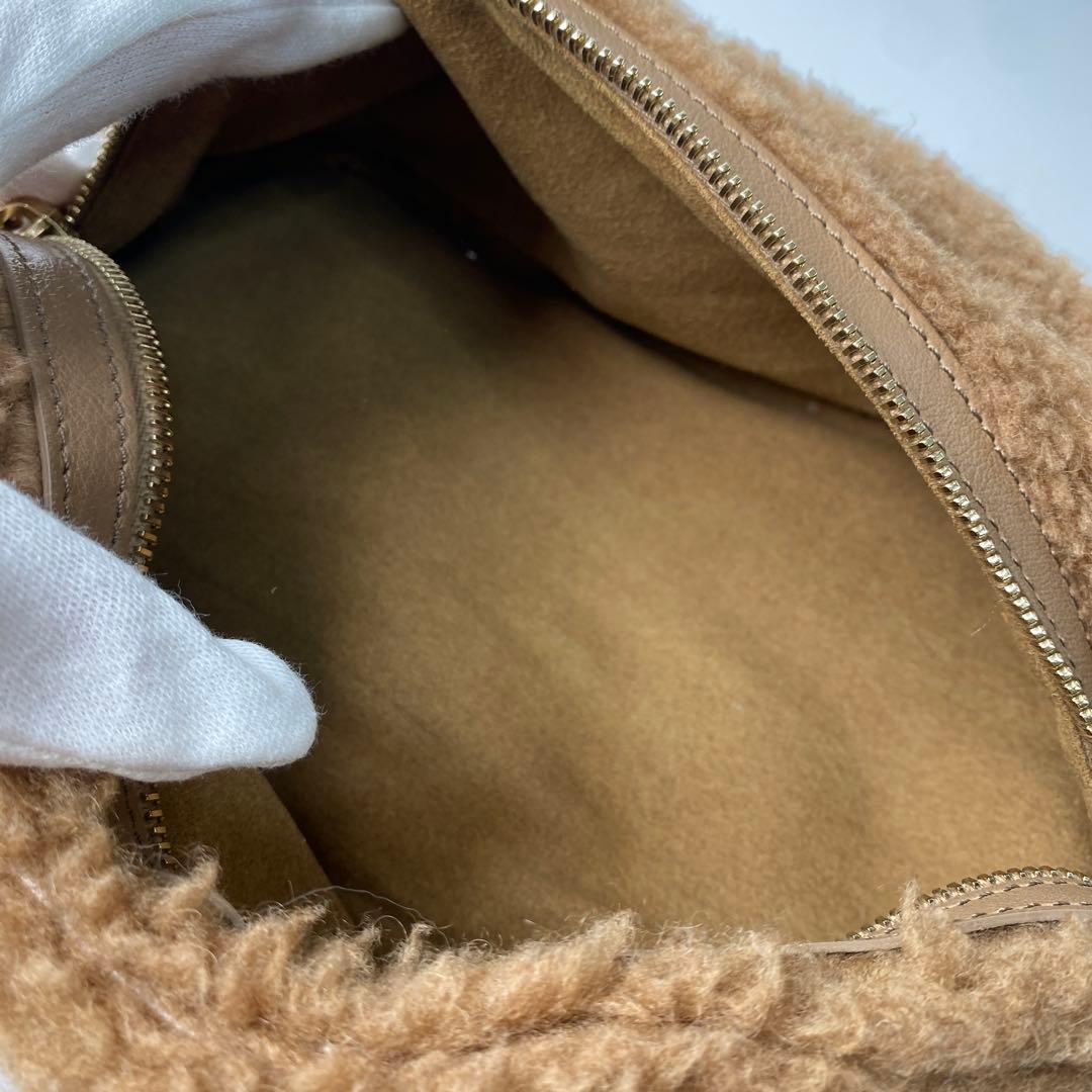 マックスマーラ MaxMara テディベア ボア ボディバッグ ウエストポーチ.