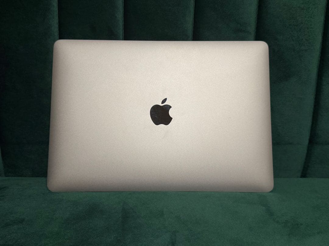 美品　MacBook Air 2020 M1 スペースグレイ　8GB 256GB