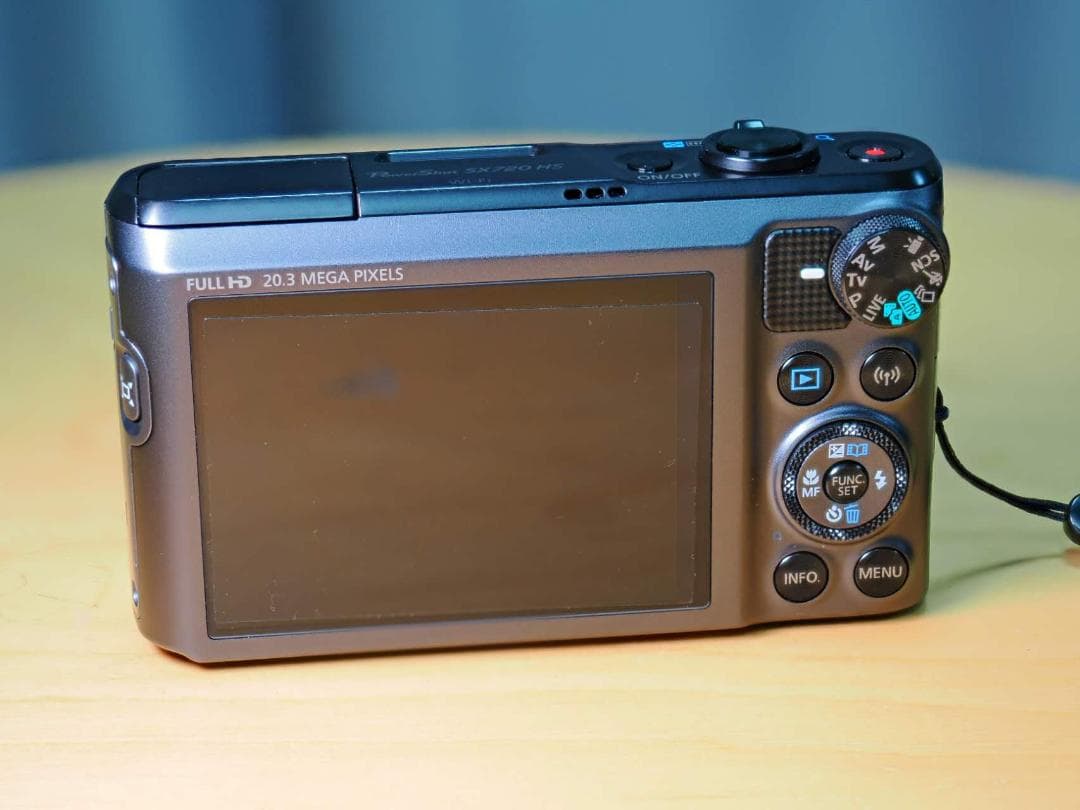 CANON PowerShot SX720 HS 中古