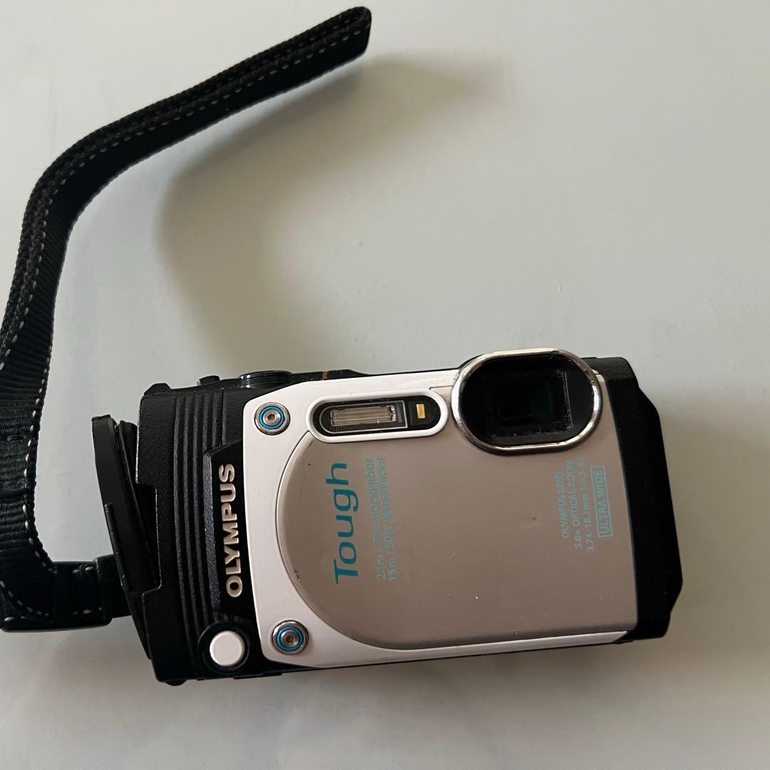 OLYMPUS Tough コンパクトデジタルカメラ