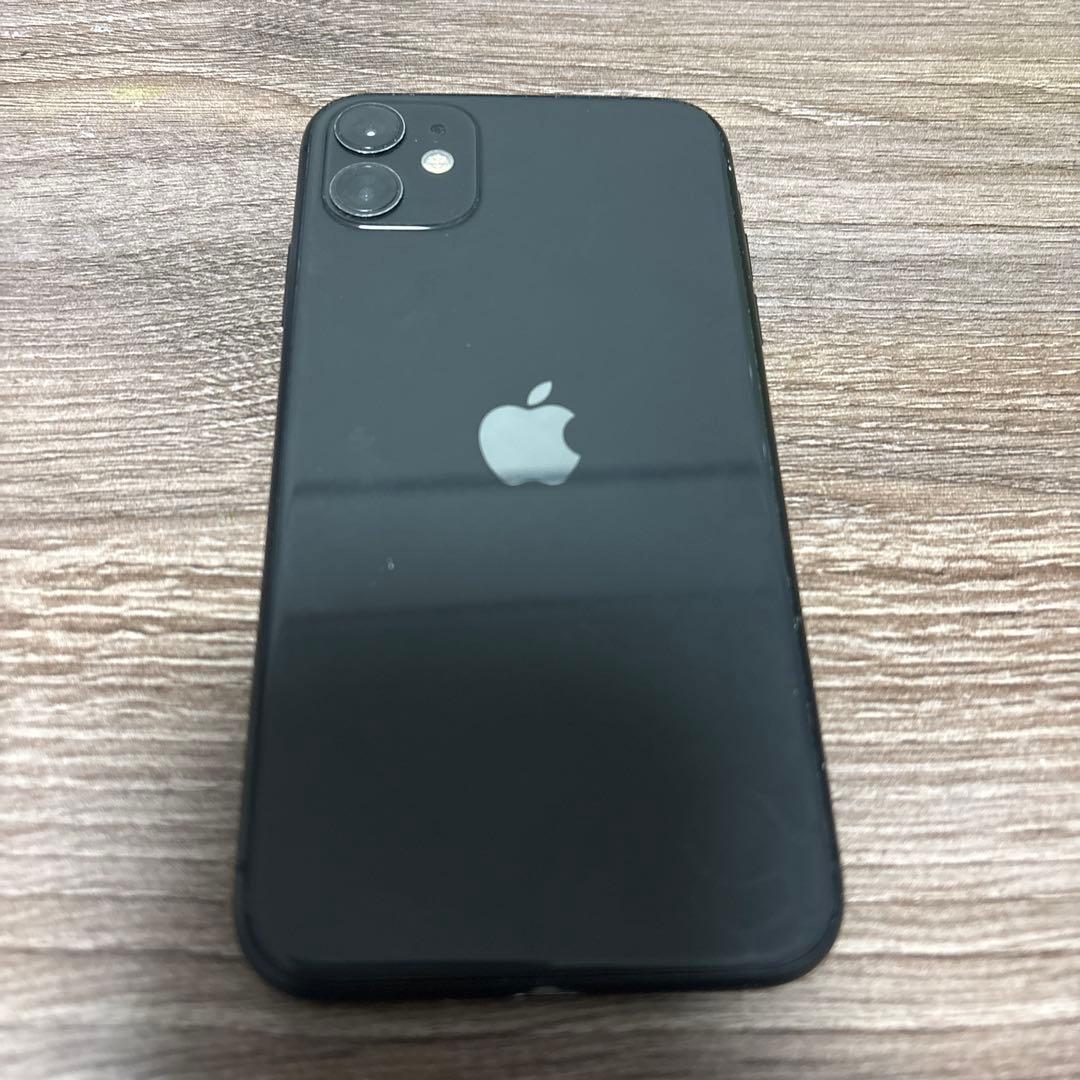 Apple iPhone 11 ブラック 本体