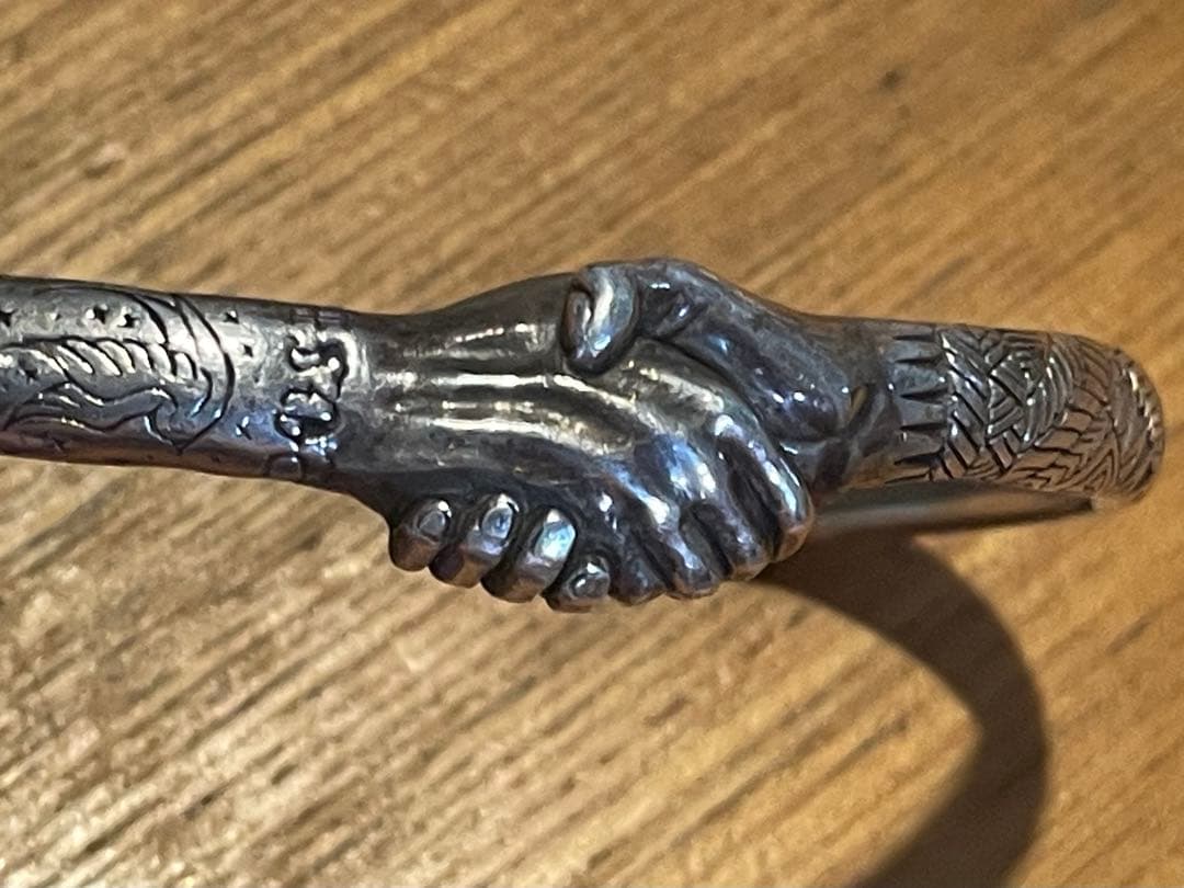 ROSH シェイクハンズバングル rd43 シルバー 専用箱入り ブレスレット