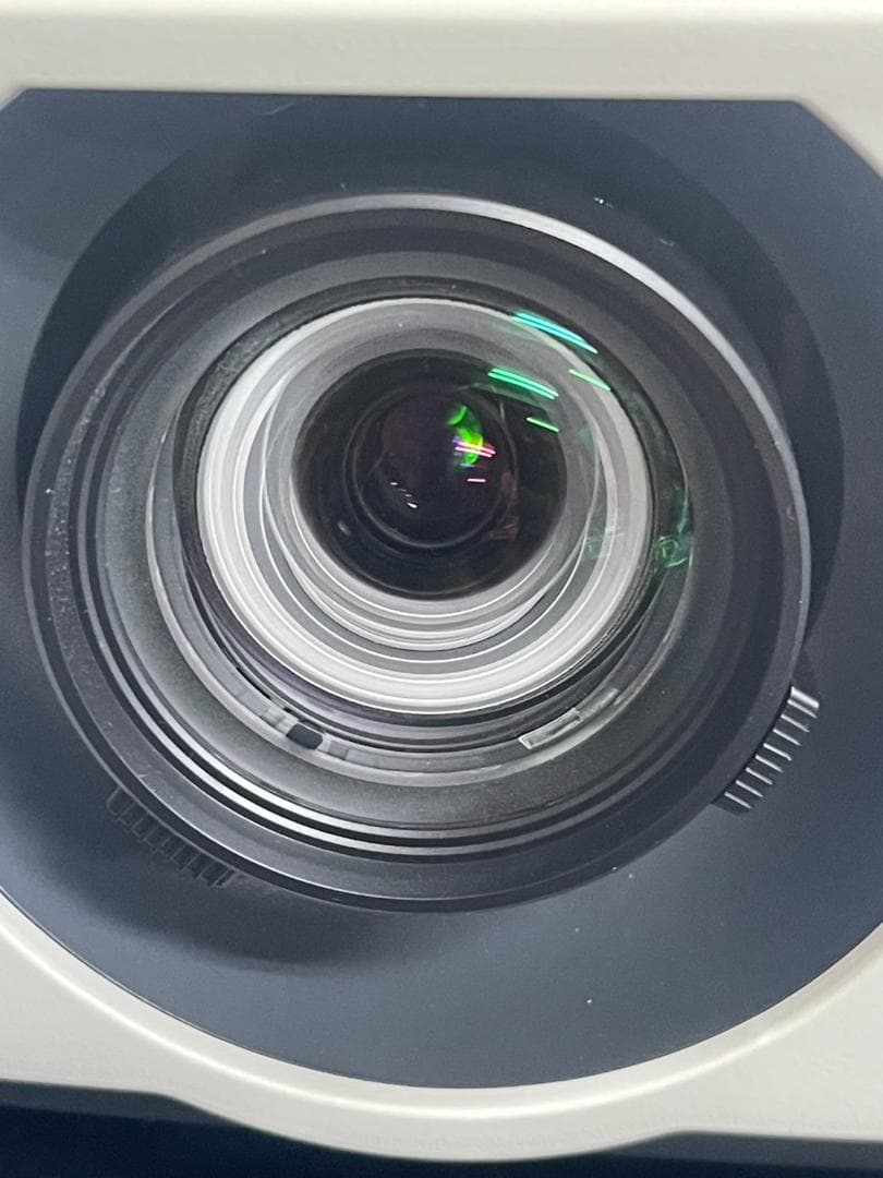 Panasonic PT-VMZ50 WUXGA プロジェクター本体 訳アリ