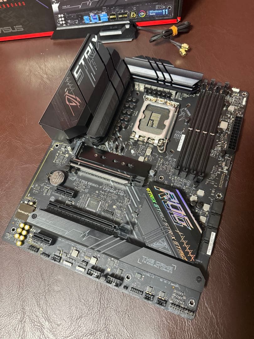 マザーボード ROG STRIX B660-F GAMING WIFI