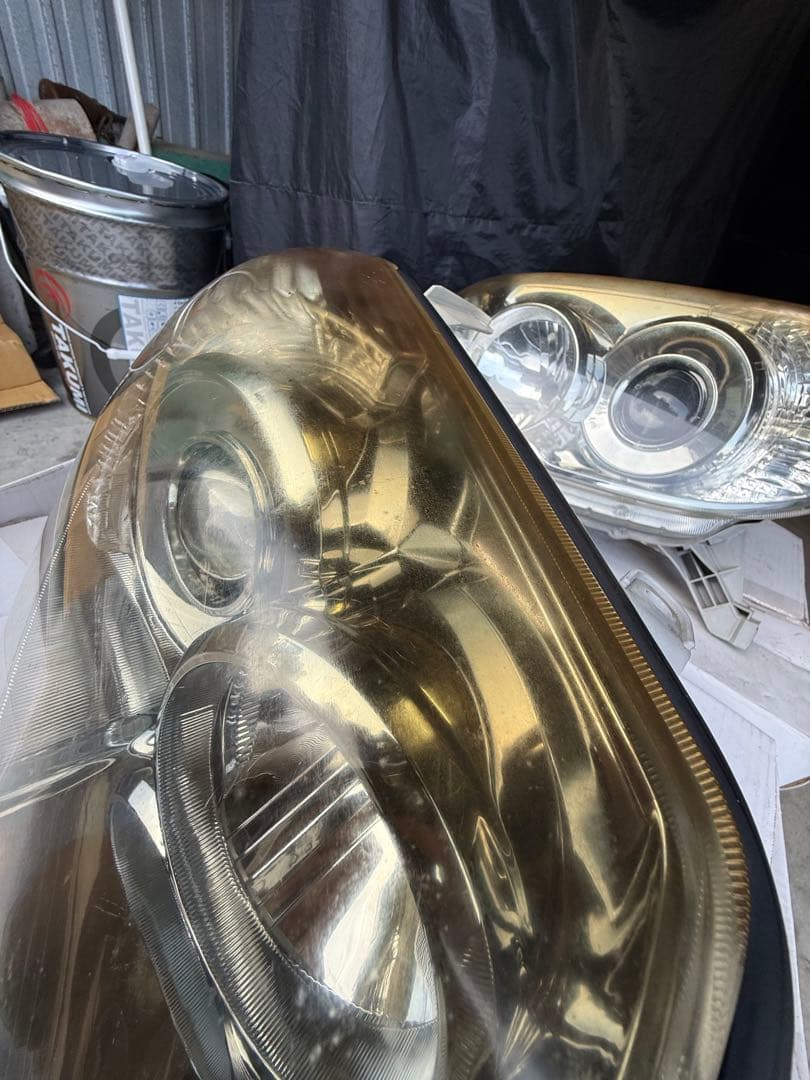 ハイラックスサーフ　純正　ヘッドライト左右　TRN215