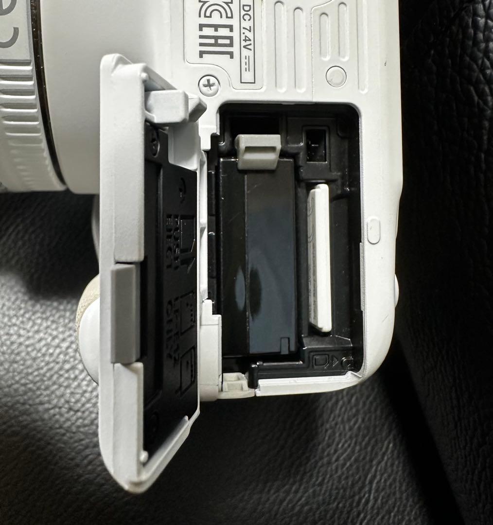 【極美品】EOS Kiss X7 ホワイトモデル レンズ×2セット