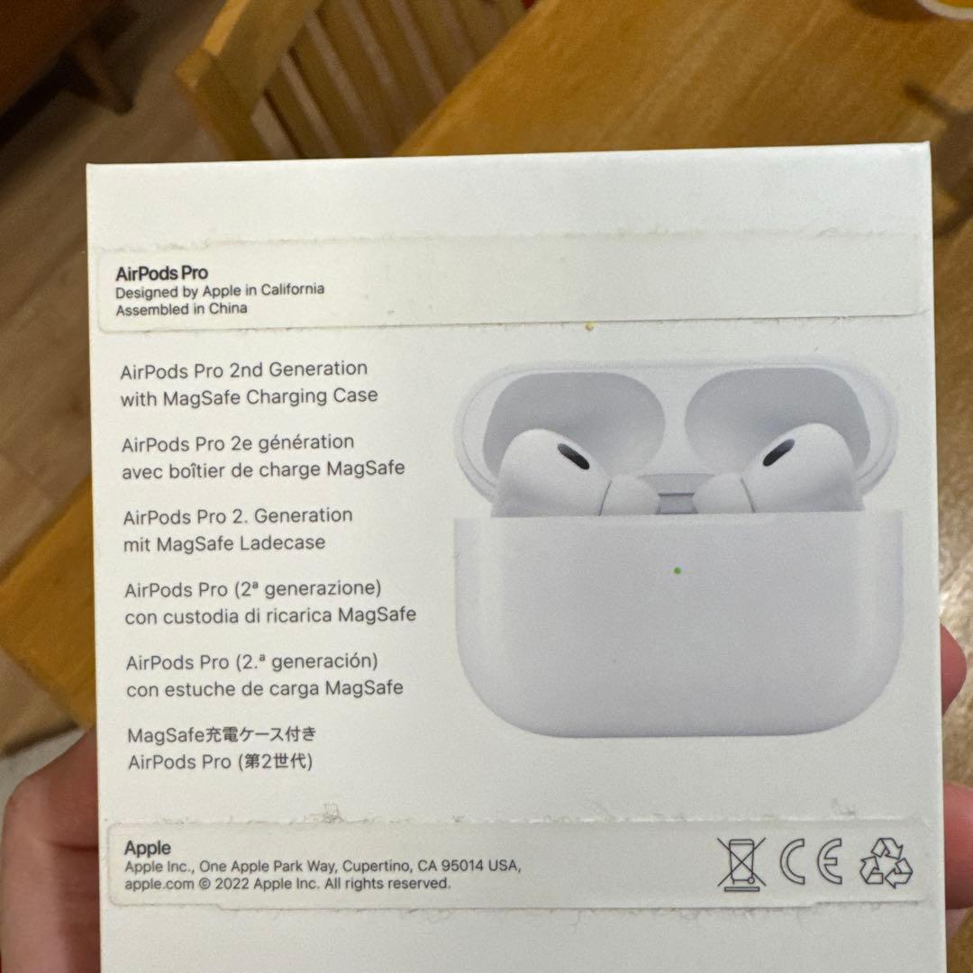 Apple AirPods Pro 第2世代 （Lightning）箱&備品完品
