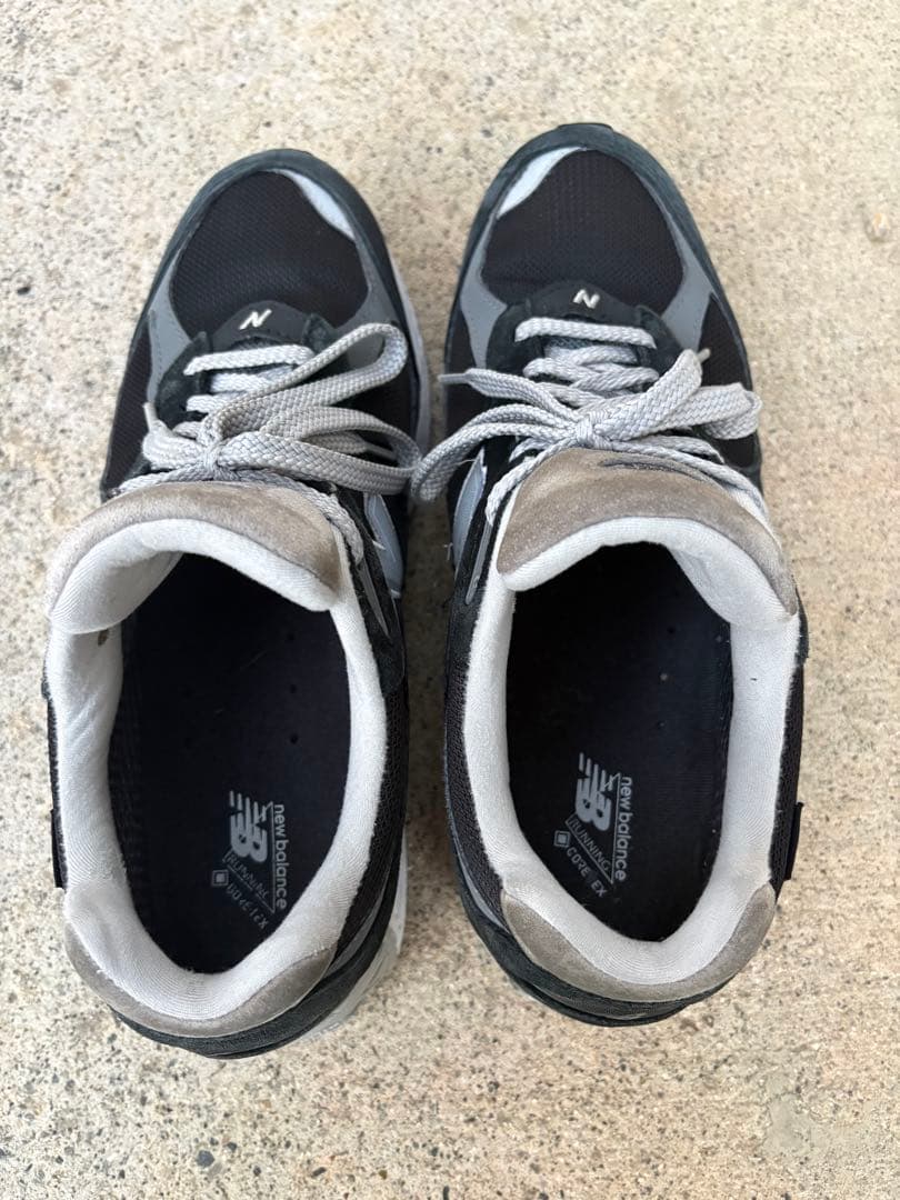 New Balance 2002r ゴアテックス ブラックグレー