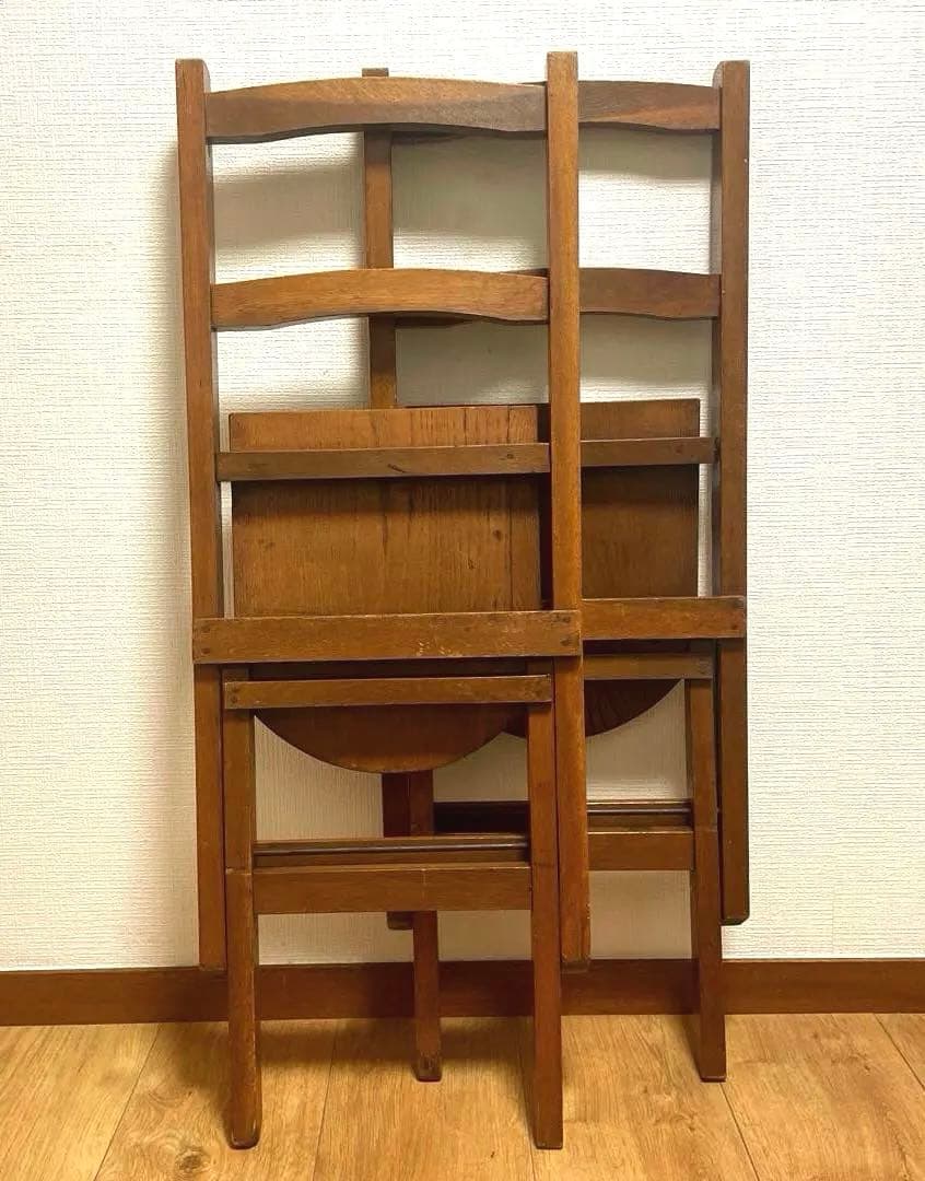 アンティーク　ヴィンテージ　椅子　2脚　折りたたみ　フォールディングチェア　飾棚