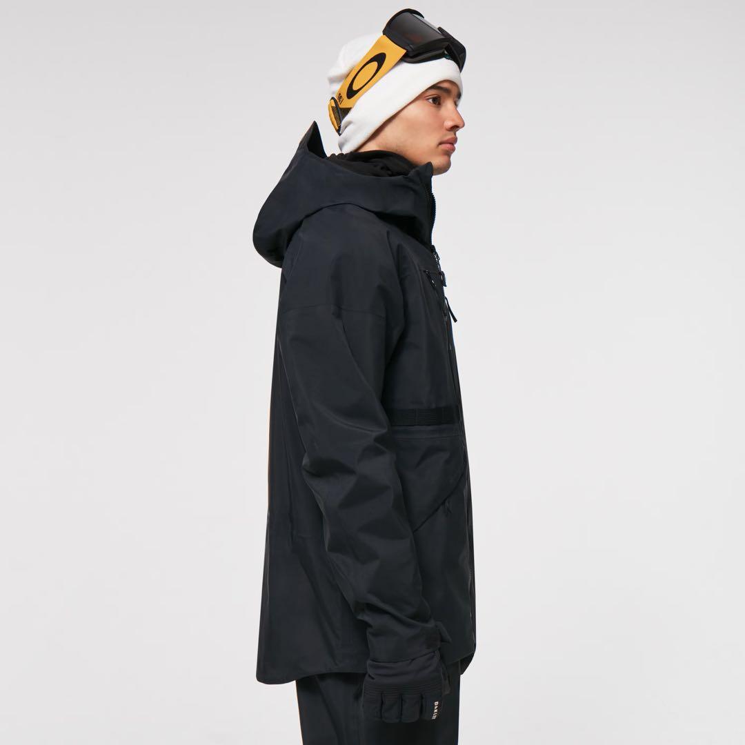 オークリー　ブラック スノーボードジャケット フード付き