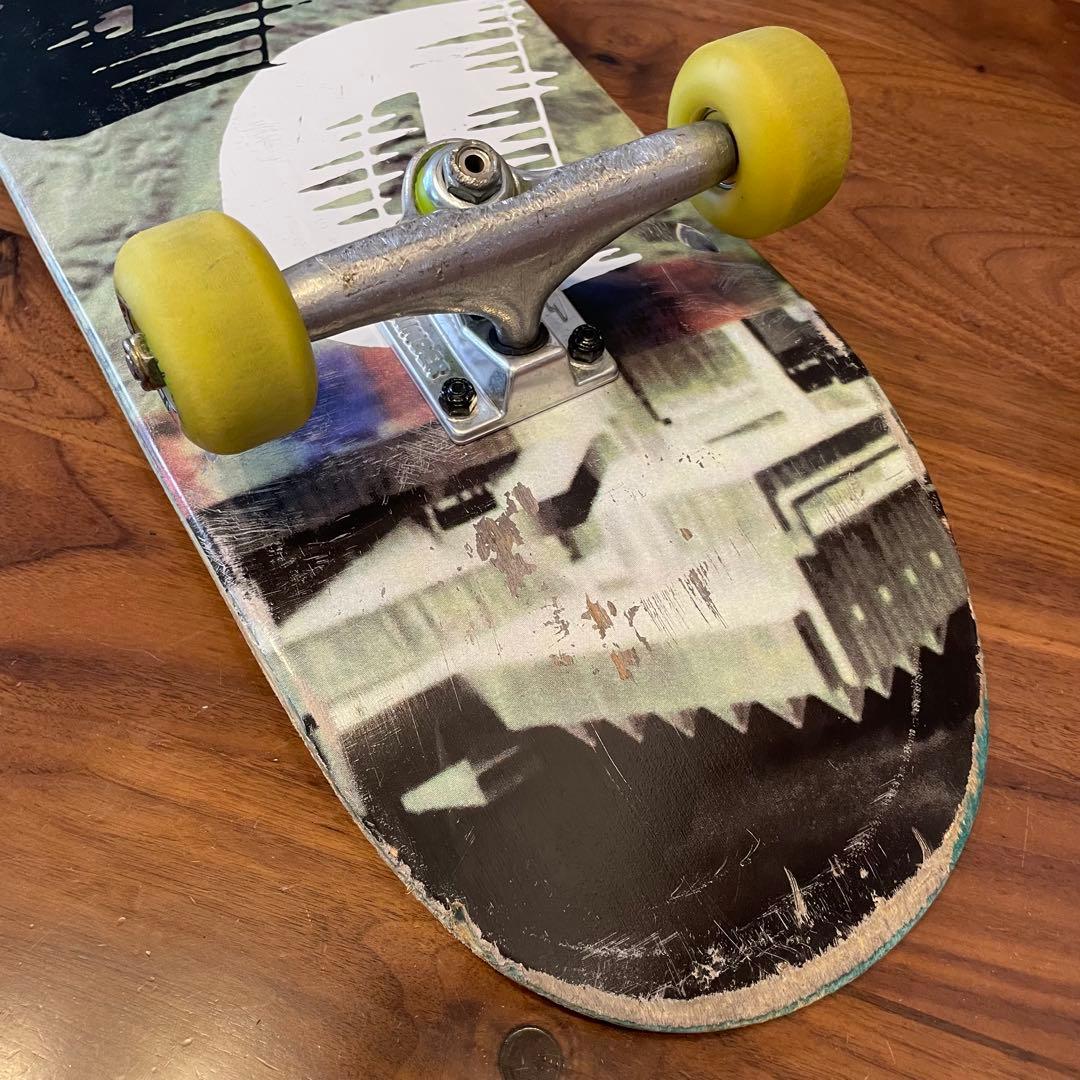 パレス　スケートボード　スケボー　コンプリート　スピットファイア　サンダー