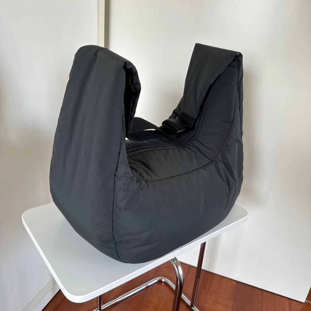 Seventh ショルダーバッグ ブラック