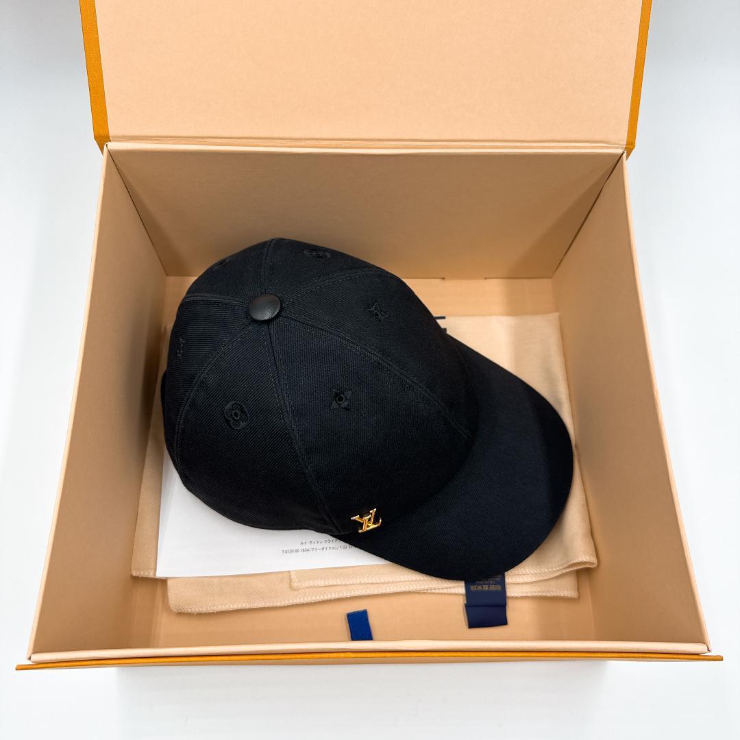 ルイヴィトン M7050L キャップLVアイコニック キャップ