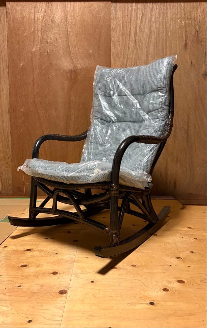 【けろよん】KAZAMA ロッキングチェア フェルテ 籐椅子 グレー クッ