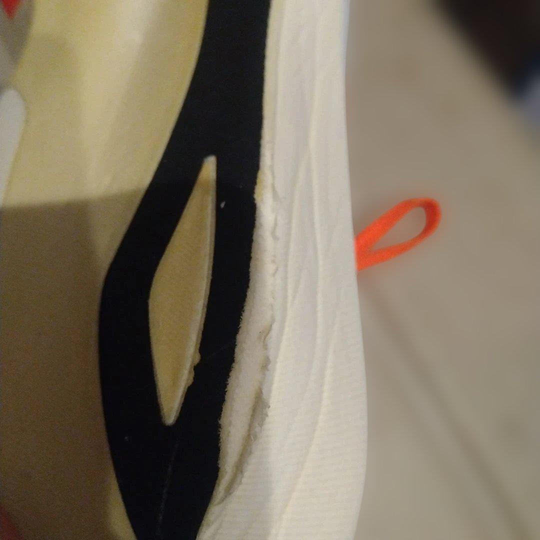 アシックス　メタスピードエッジ東京25.5cm