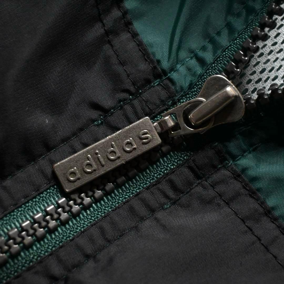 か*ん様 90s 万国旗タグ　アディダス　ナイロンジャケット　グリーン　刺繍ロゴ