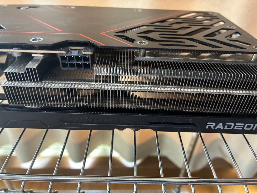 グラフィックボード・グラボ・ビデオカード ASRock Radeon RX 6600 XT OC Edition